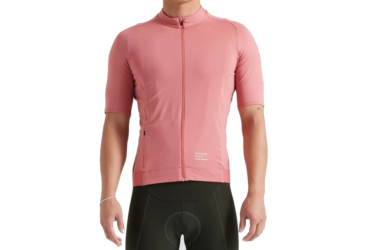 Maillot de manga corta Specialized Foundation para hombre en color vibrante, diseño moderno y ajuste semi-form, ideal para ciclistas que buscan destacar con estilo y comodidad.