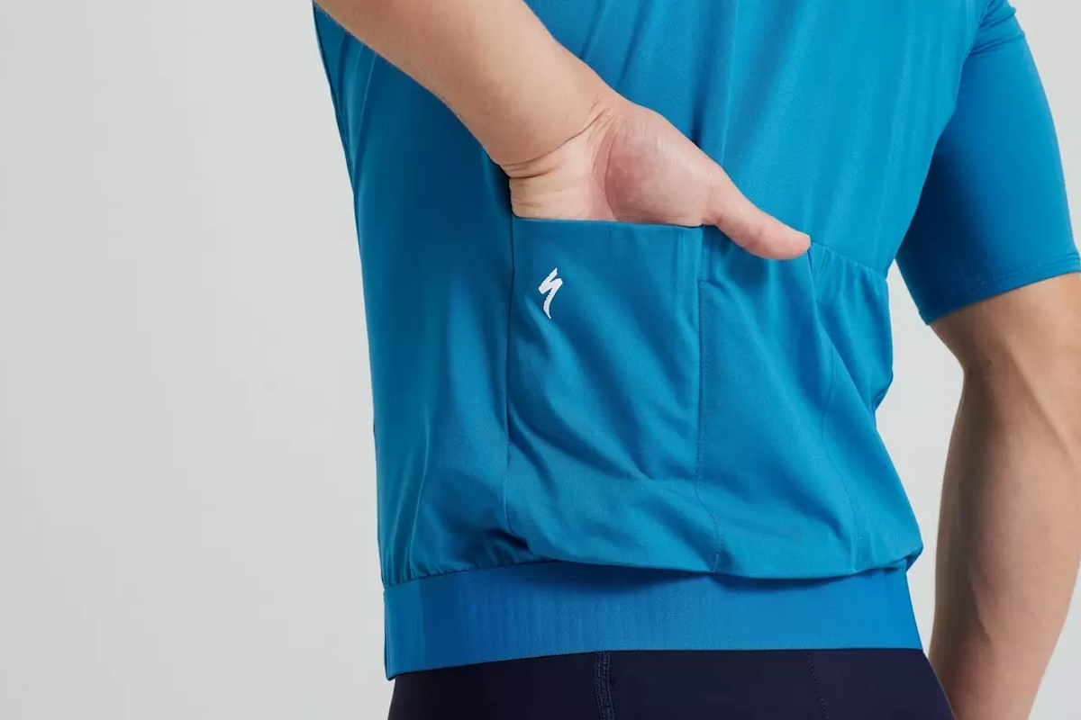 Maillot de Manga Corta Specialized Foundation Hombre – Estilo Brillante, Confort y Sostenibilidad para Ciclistas Exigentes - Sapphire - Imagen 3