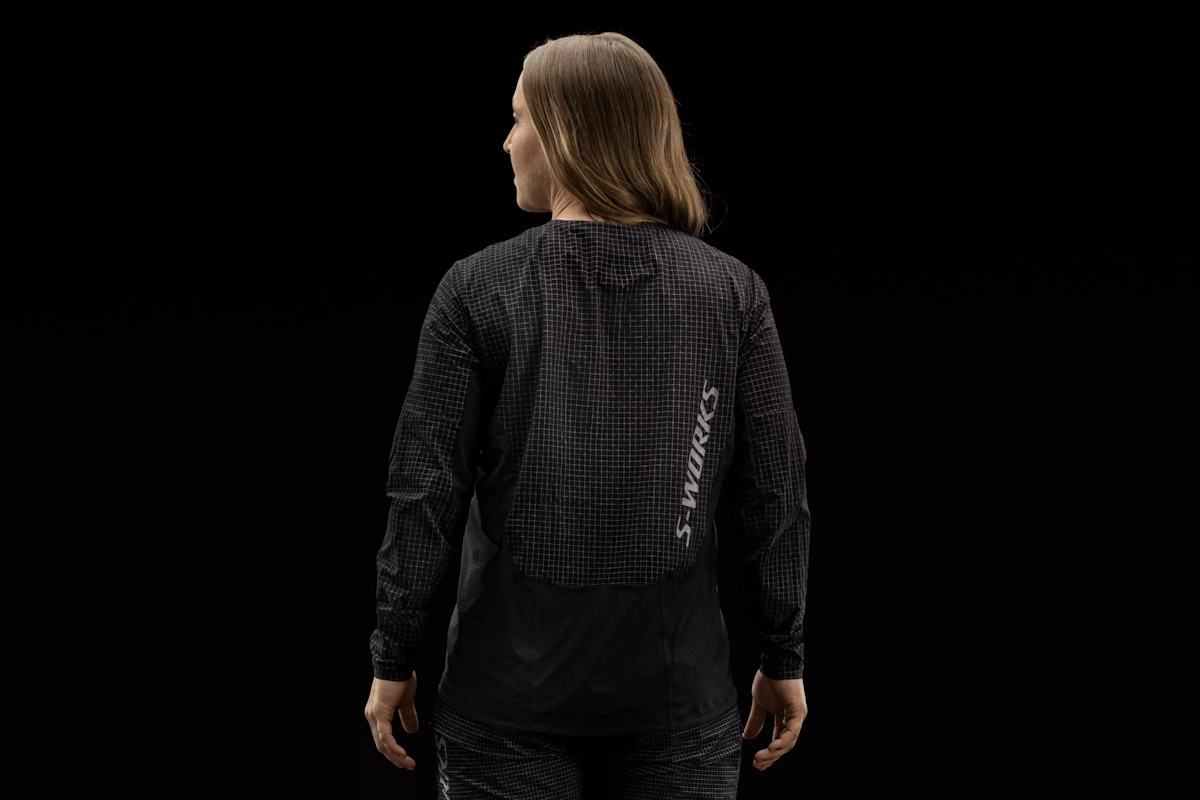 Maillot S-Works Race Mujer Off-Road – Dyneema, Aerodinámica y Estilo Racing para Competición - Imagen 5