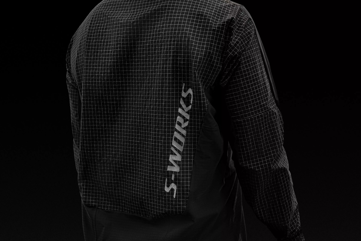 Maillot S-Works Race Mujer Off-Road – Dyneema, Aerodinámica y Estilo Racing para Competición - Imagen 4