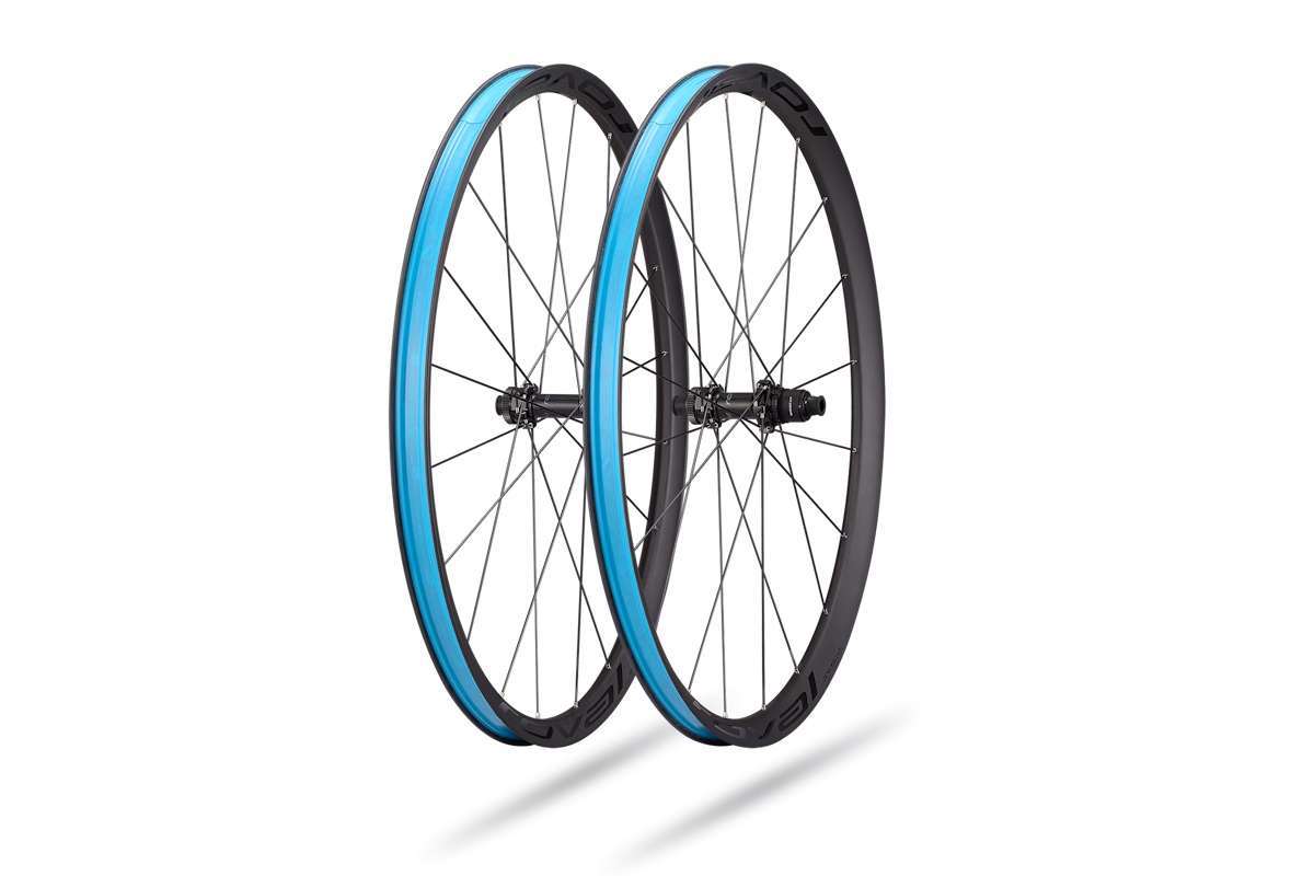 Rueda Specialized Roval Control World Cup para XC y competición, ultraligera de carbono con radios de titanio, máxima velocidad, durabilidad y tecnología para ciclistas competitivos.