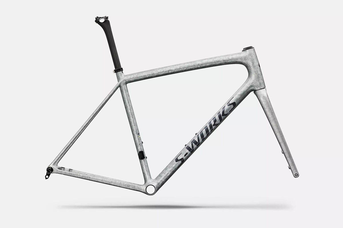 S-Works Aethos 2 Frameset 2026 | FACT 12r Carbon | Mejor Precio gloss-silver-blurred