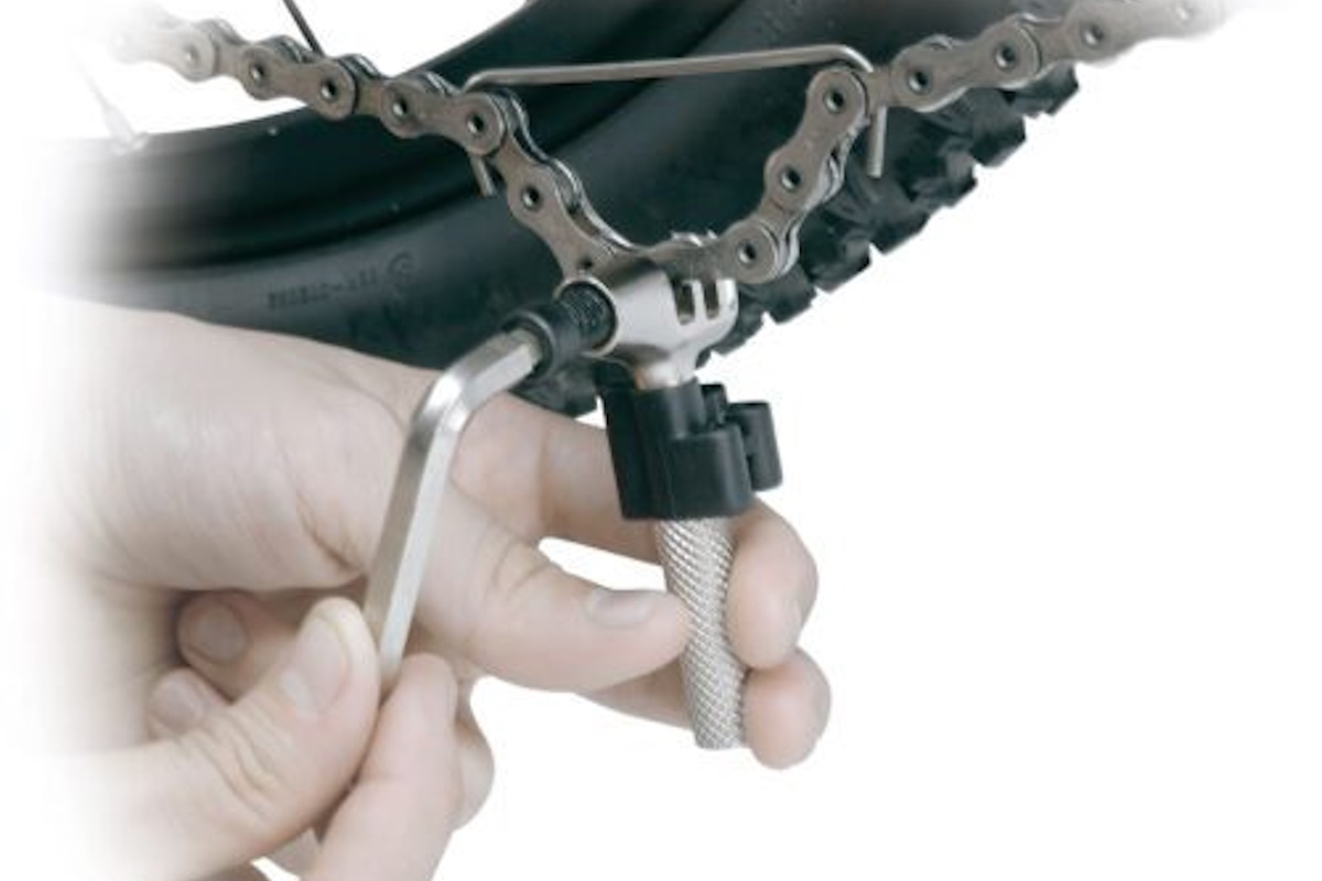 Topeak Super Chain Tool Original | Herramienta Profesional para Cadenas de 1 y Multi-Velocidad | Compatible hasta 10 Velocidades | Distribuidor Oficial - Imagen 2