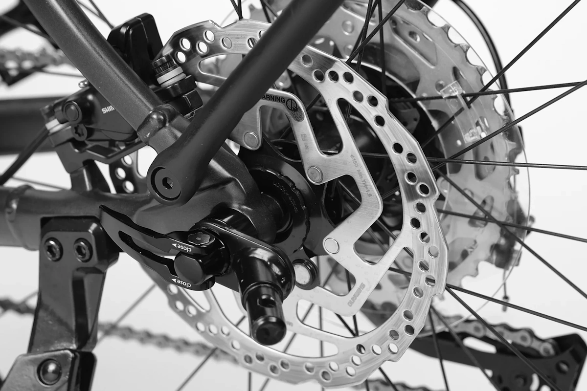 Adaptador eje pasante 12 mm Bobike para remolque, con espaciadores y roscas para compatibilidad con cuadro