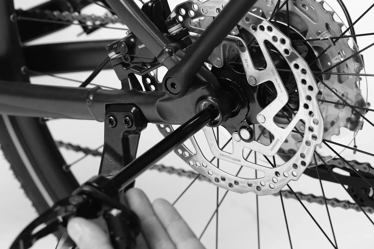 Adaptador eje pasante 12 mm Bobike para remolque - Imagen 7