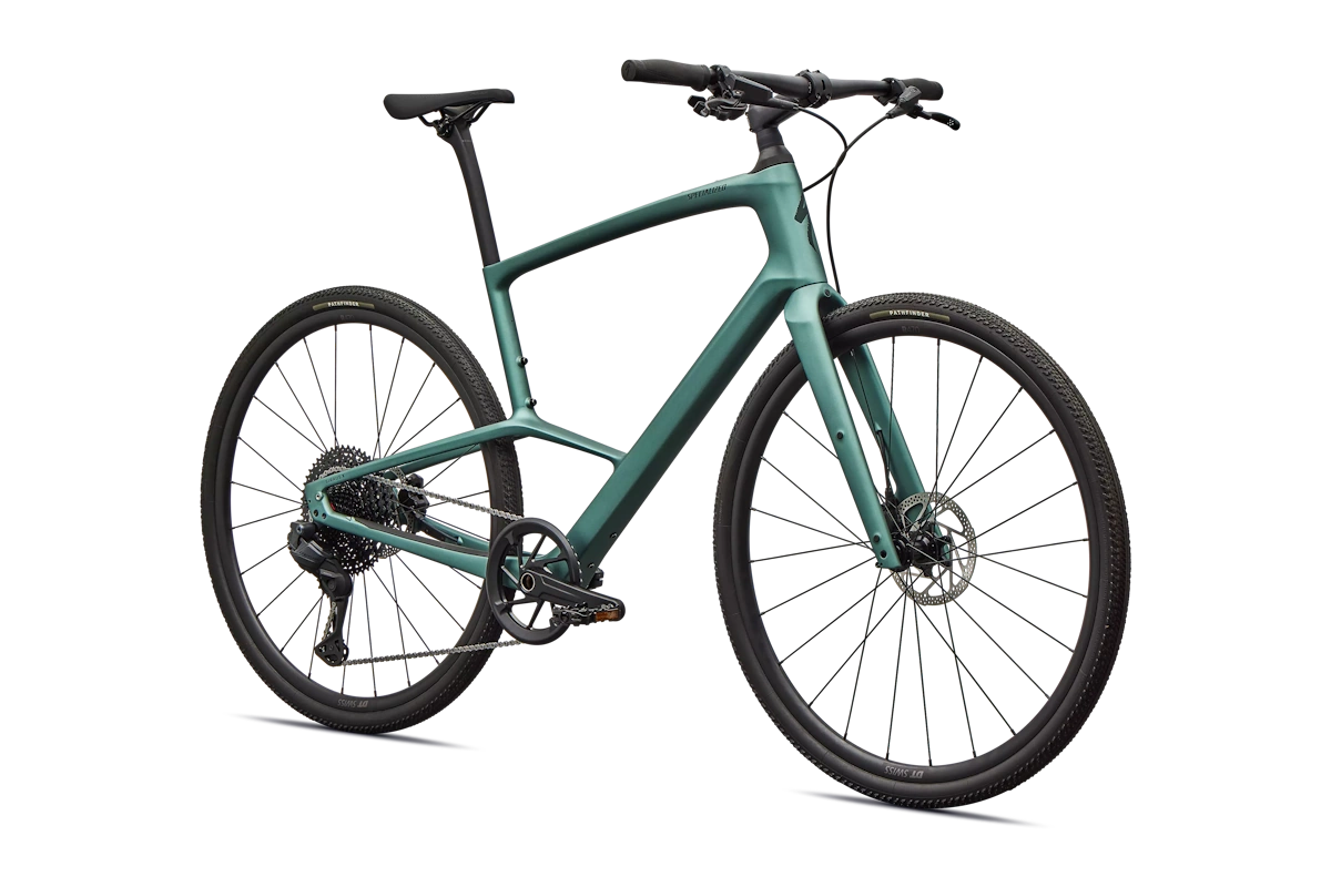 Specialized Sirrus X 6.0 con cuadro y horquilla FACT 9r de carbono, Future Shock 1.5, transmisión Shimano Deore 1x12 (11–51), frenos hidráulicos Shimano y neumáticos Pathfinder TLR 700x40, compatible con portabultos y guardabarros