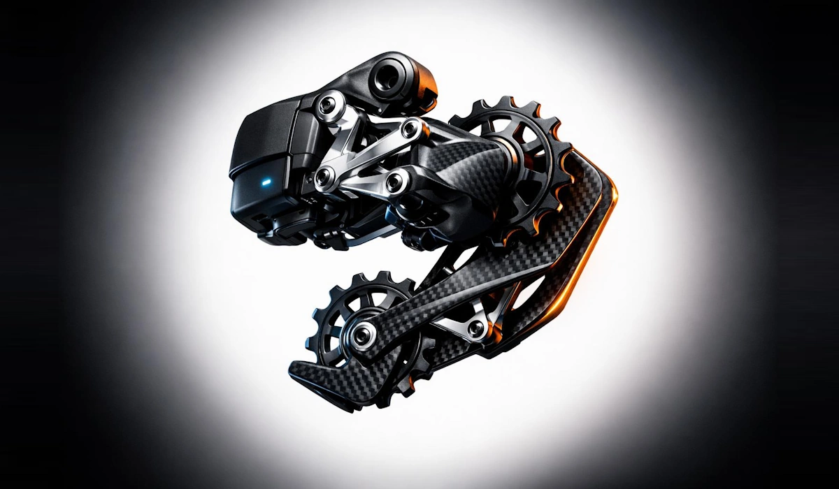 Cambios traseros y delanteros para bicicleta de MTB, carretera y gravel. Shimano, SRAM y Specialized. Verifica velocidades, patilla y montaje antes de comprar en thebike.es.