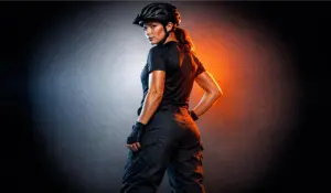 Pantalones para mujer, para cuando te bajas de la bici, casual, urban, sport. en thebike.es DAE-Specialized